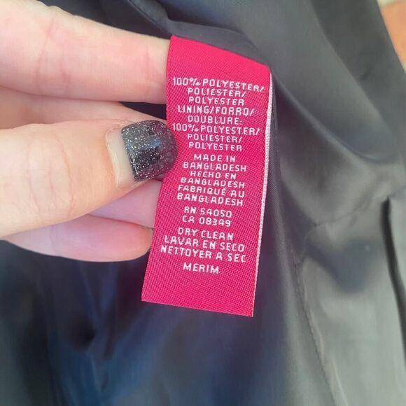 Nine & Co 2 Button 2 Pocket Blazer and Skirt Suit Set - Picture 10 of 15